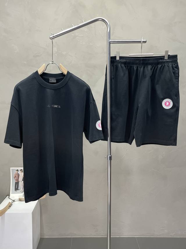 . Exclusive Balenciaga Spring/Summer set, identical to the one worn in boutiques