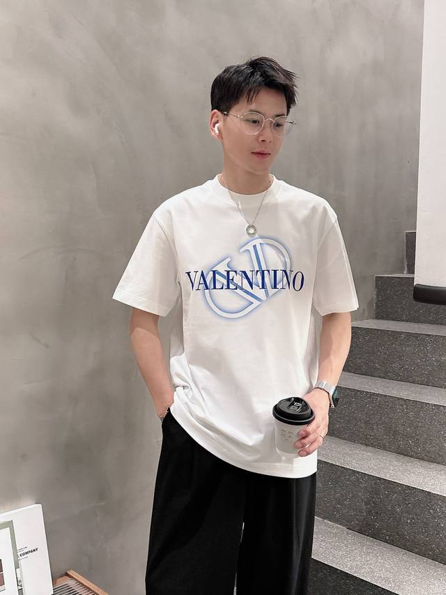 Valentino 2025 Spring/Summer New Unisex Short-Sleeve T-Shirt! Custom-made pure