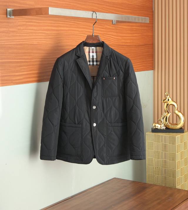 Burberry Autumn 2025 Latest Fashion Designer Cotton Jacket. Every detail showca