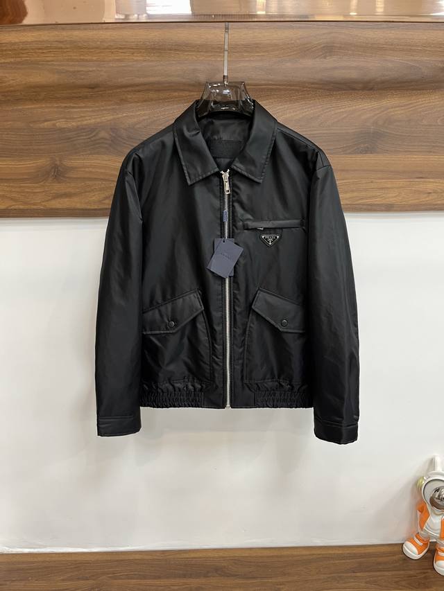 Prada 2025Ss Early Autumn New Arrival: Prada Lapel Jacket. A popular autumn sty