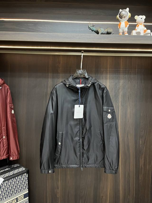 Moncler 2025Ss Early Autumn New Arrival: Moncler Hooded Jacket. A popular autumn