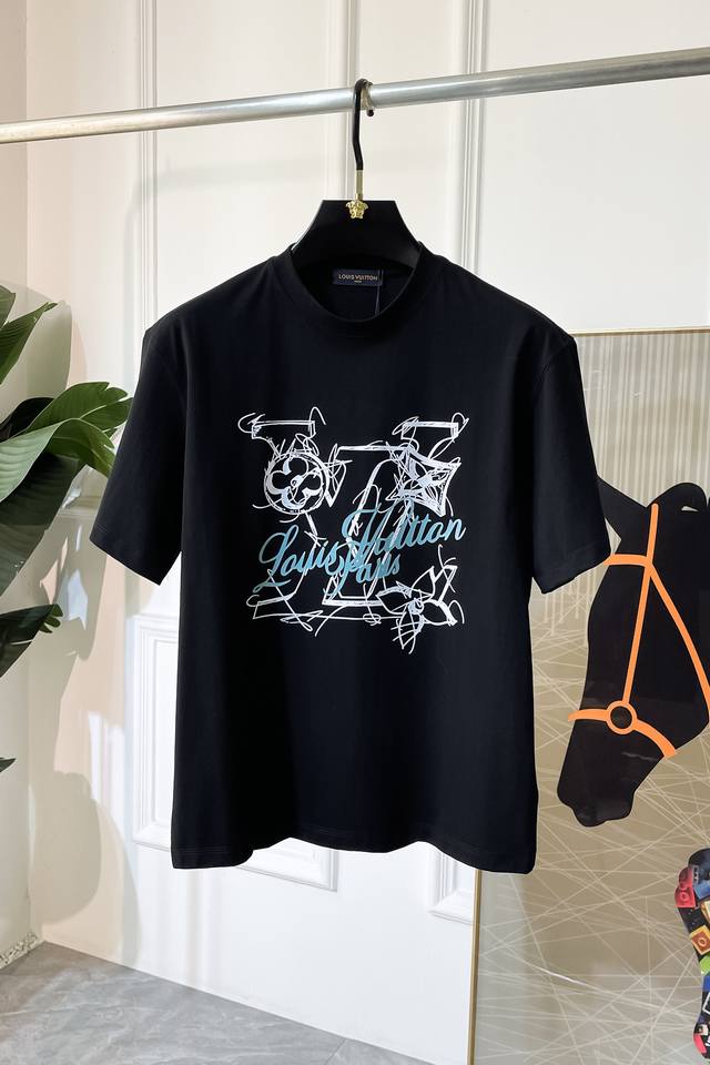 Lv - 2025 Spring/Summer New Unisex Short-Sleeve T-Shirt, Available Now in Depart