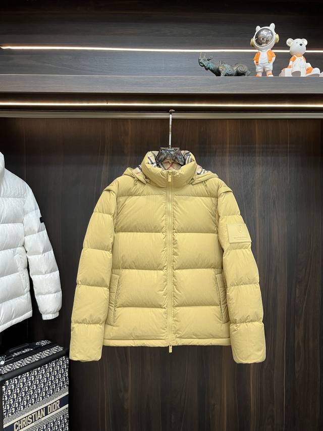 Hot Selling Burberry Down Jacket - 2025 Autumn/Winter New Arrival. This new Bur