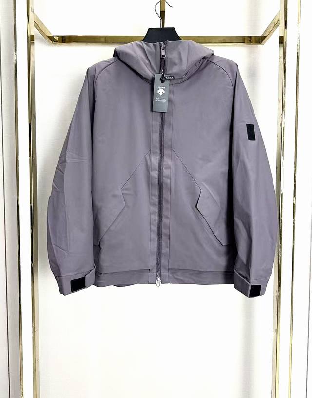 Descente Men's Breathable Woven Vertex Mountain Jacket A new generation of Verte