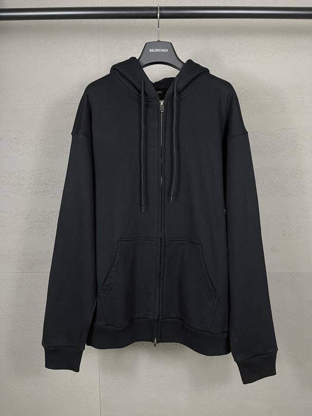 Top-tier version with detailed images. Official website quality Balenci*Ga Paris