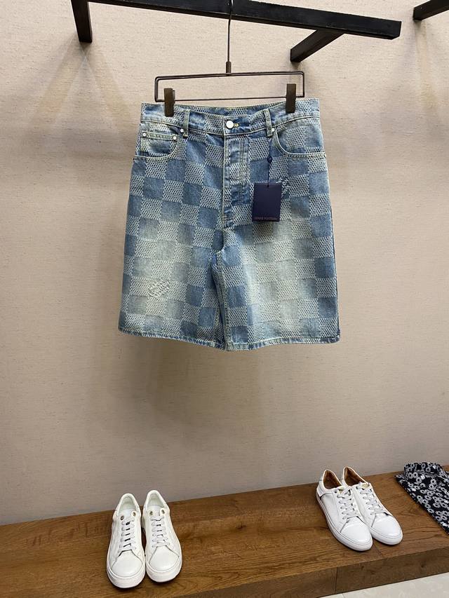 LV 25 New Damier Jacquard Shorts, featuring an intricate Damier jacquard pattern