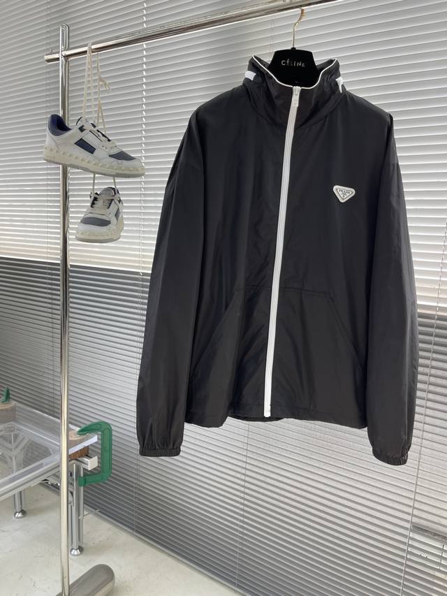 prad 25Ss New Stand Collar Recycled Nylon Jacket This recycled nylon jacket blen