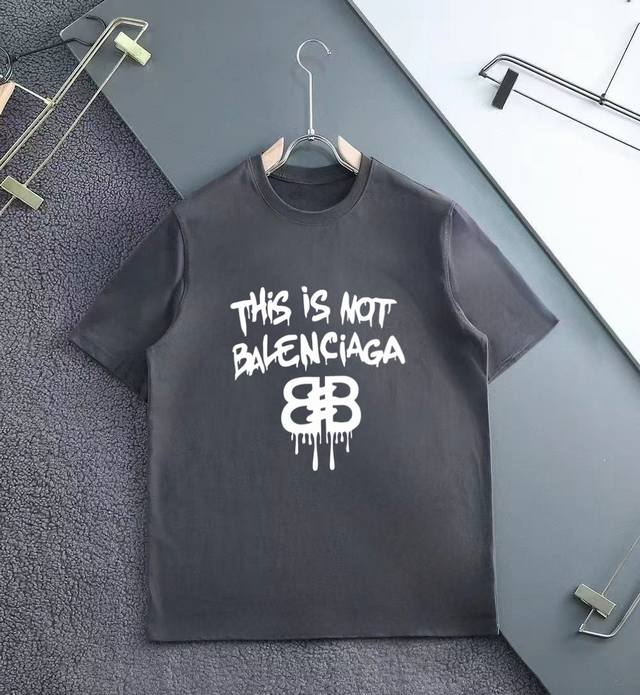 Balenciaga Short-Sleeve Collection Season: Spring/Summer 2025 Colors: Black, Wh