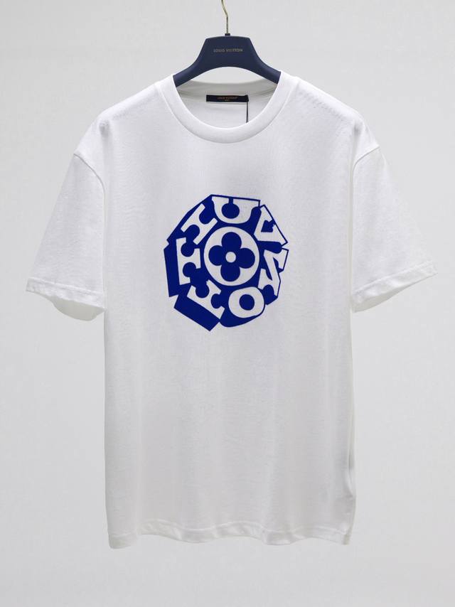 Differentiated from standard New Arrival This 280G graphic T-shirt from the 202