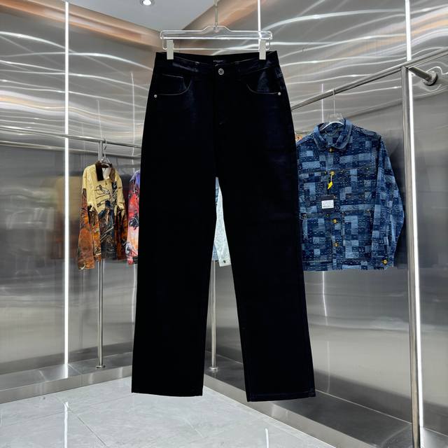 Gvc Givenchy Straight Leg Jeans with Letter Tapered Back Pockets. Available in d