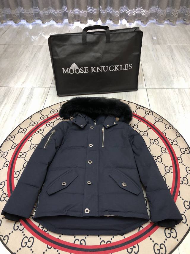 Style No.: Y119 Moose Knuckles Scissors 06 Men's Short Style Fur Collar: Black