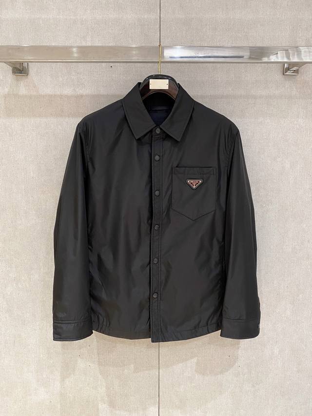 Prada 2025 Autumn/Winter New Arrival: This lightweight cotton jacket is crafted