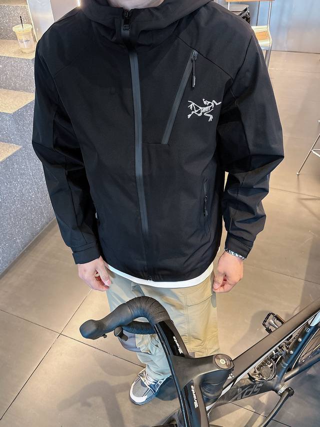 Arc'teryx 2025 Spring New Men's Jacket, original single-piece with complete tag