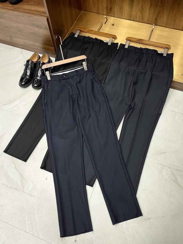 Fine wool trousers are here! Three colors available for commuting, superb fit, m