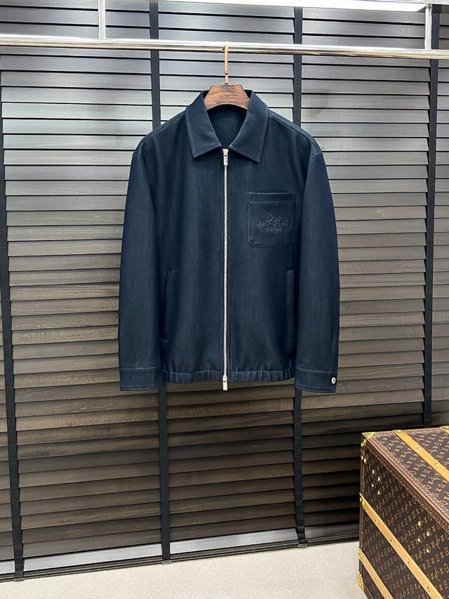 D-49 Dior Fall/Winter 2025 Collared Fashion Jacket A classic design with a styli