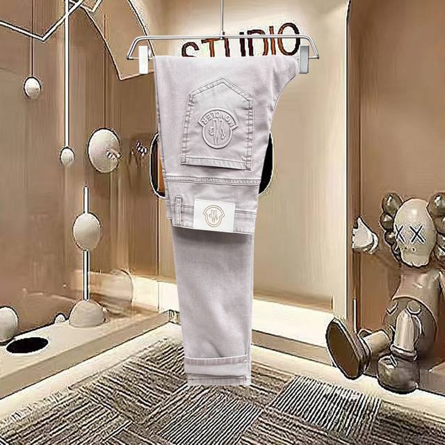 Featured. High-quality Moncler 2025 official high-end new original single rare