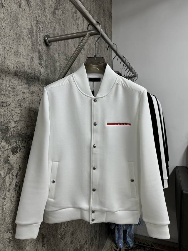 p's latest 2025 autumn/winter hot-selling jacket. Made with high-count, high-den