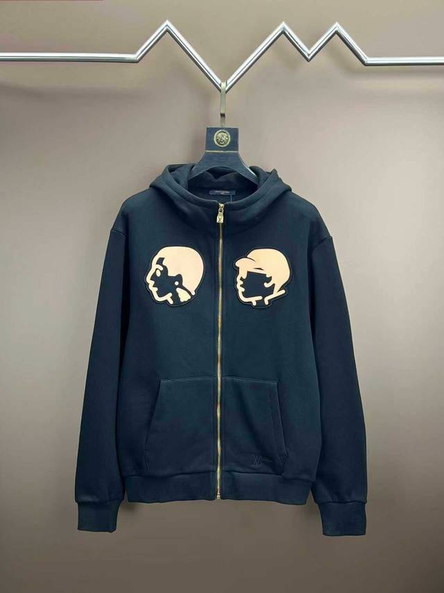 Lu Designer Portrait Zip-Up Hoodie Size: S-XL This hoodie is made of twill cotto