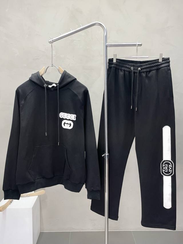 . Exclusive Prada new arrival, same style as in boutiques, exuding luxury! Exqui