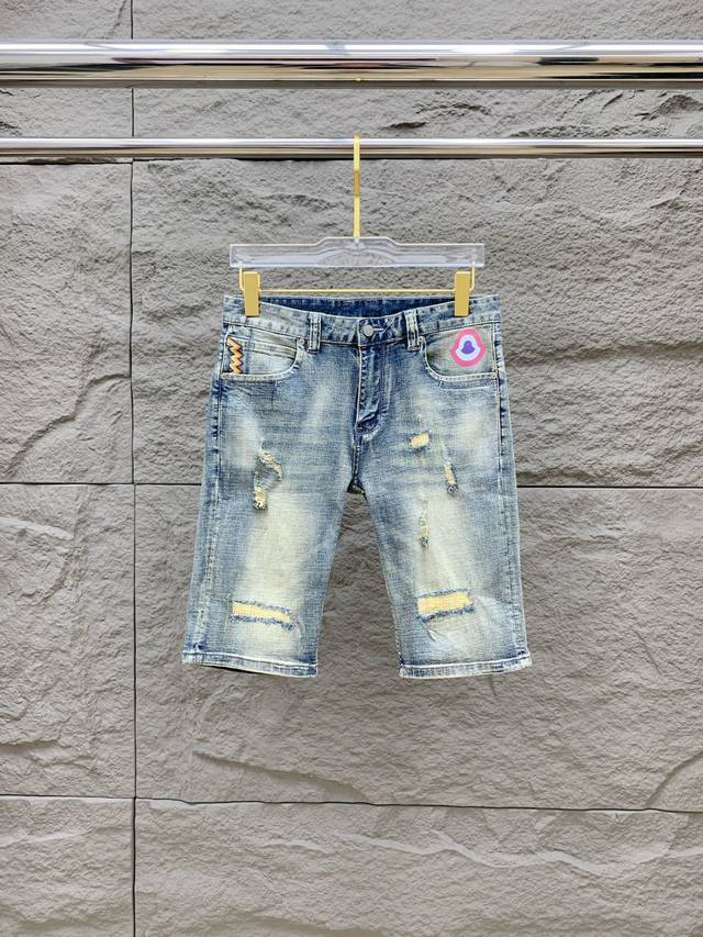 Moncler's New High-End Exclusive Release: 25Ss All-Season Super Hot Street Styl