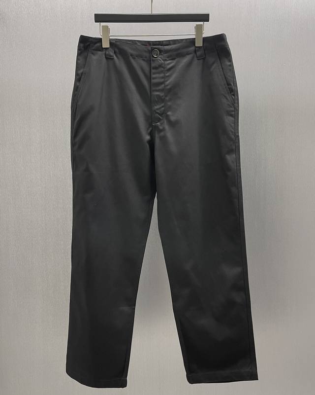 Gu Twill Cotton Trousers with Webbing Details Size: S-XL From the 2025 Early Aut