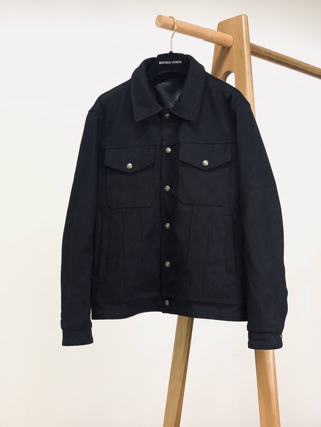 Tom Ford 2025Fw Fall/Winter New Arrival Suede Jacket. Crafted from premium suede