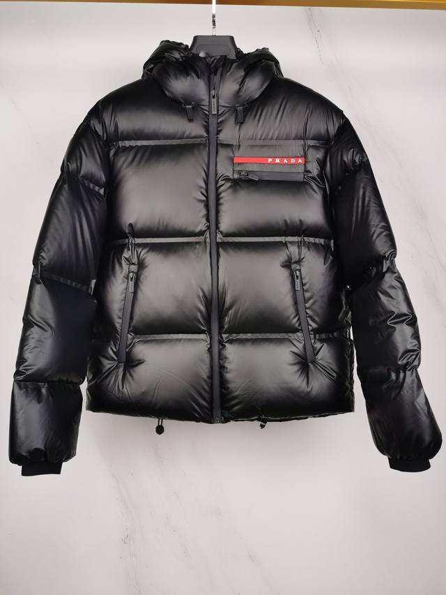 Top-quality Prada autumn/winter down jacket is here! Unisex Prada hooded down j