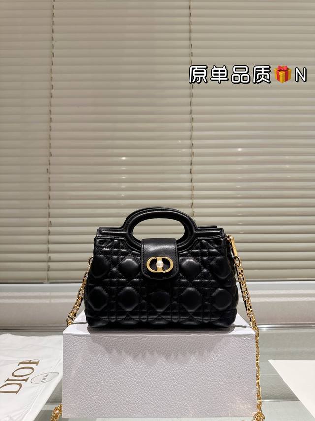 Dior Jolie Top Handle in lambskin. This Dior Jolie Top Handle bag is made of wh