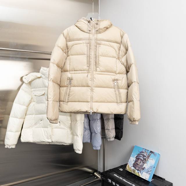 25 Autumn/Winter New Moncler Men's Orfet Thin Short Hooded Lightweight Down Jack