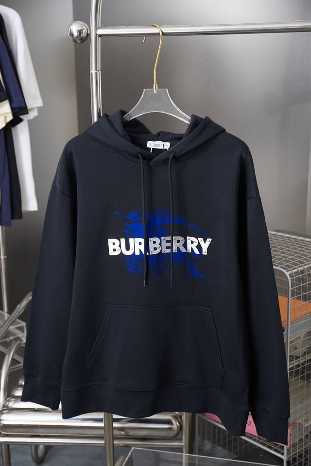 Bbr Burberry 25Fw Classic War Horse Silicone Hooded Sweatshirt A must-have item