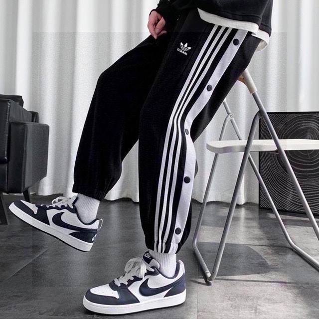 New arrival: Fleece-lined Adidas Originals Casual Jogger Pants, Couple Style. I