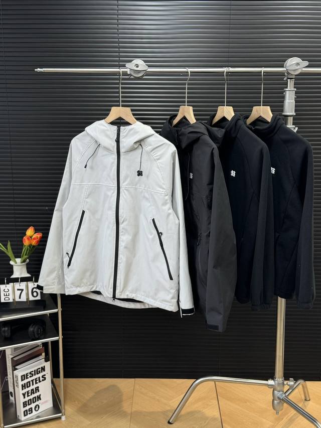 Three-in-one version Kolon 25Ss Autumn/Winter New Graphene Hooded Casual Windbr