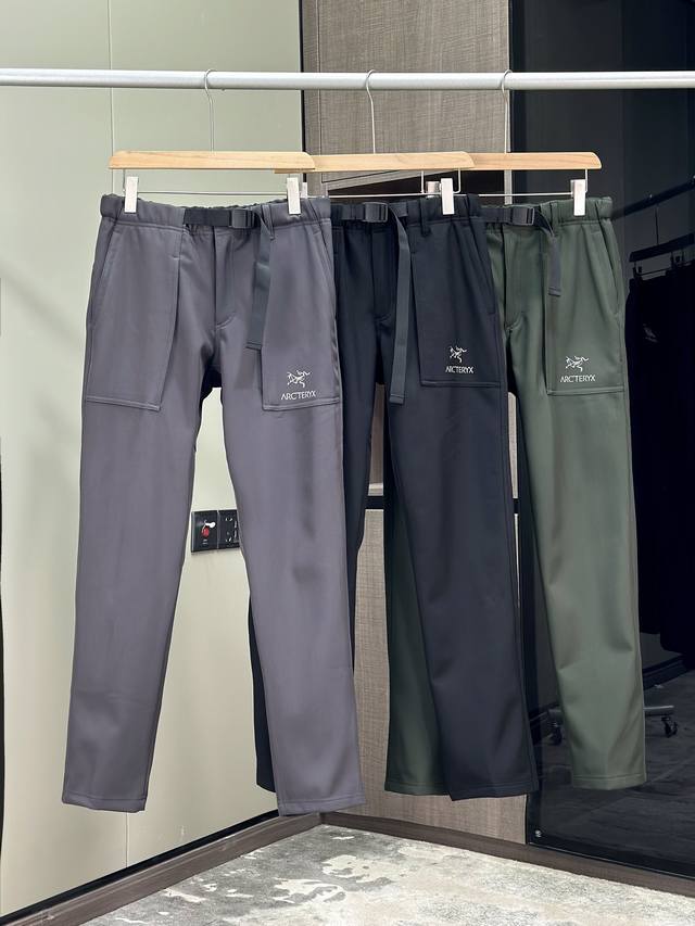 2024 Arc'teryx Autumn/Winter New Men's Outdoor Fleece-Lined Softshell Pants! Dur