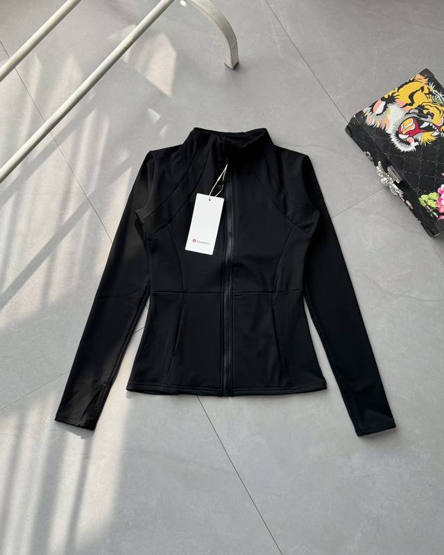 The latest must-have cardigan for Fall/Winter 2025!! Lululemo*N Definejacket* Yo