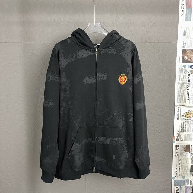 A79 High-quality Balenciaga Blcg 24Fw Manchester United Embroidered Heavy-duty W