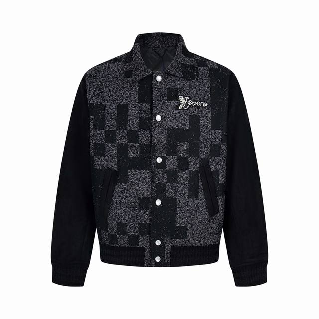 LV Limited Edition Coat is Here! Everyone, is this design amazing?! Fabric: Blac
