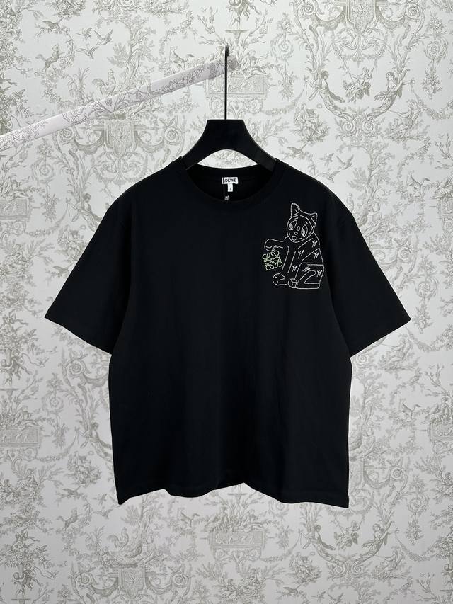 Loewe 25Ss New Cotton Loose Fit T-Shirt. A lightweight black cotton T-shirt with