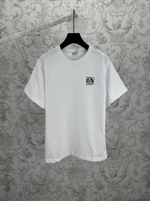 Loewe 25Ss New Cotton Loose Fit T-Shirt. A lightweight white cotton T-shirt with