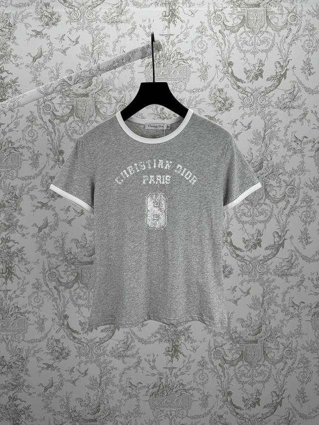 Dior 25Ss New T-Shirt, Grey and White Cotton Plain Knit Fabric. This T-shirt ex