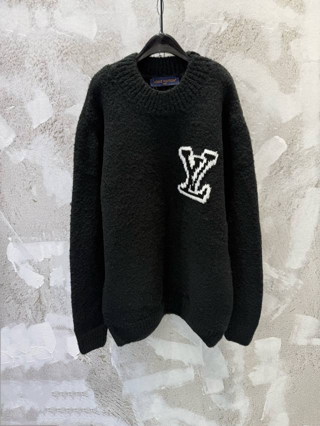 LV25Fw Black Mirrored Sweater, Soft and Thick Wool and Yak Wool Blend, Super War