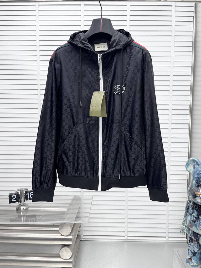 Gucc* 2025 Autumn/Winter New Men's Jacket, complete with all three labels, high-