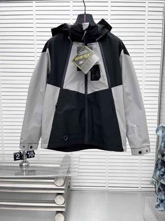 Arc* Arc'teryx 2025 Autumn/Winter New Men's Jacket, complete with all three tags