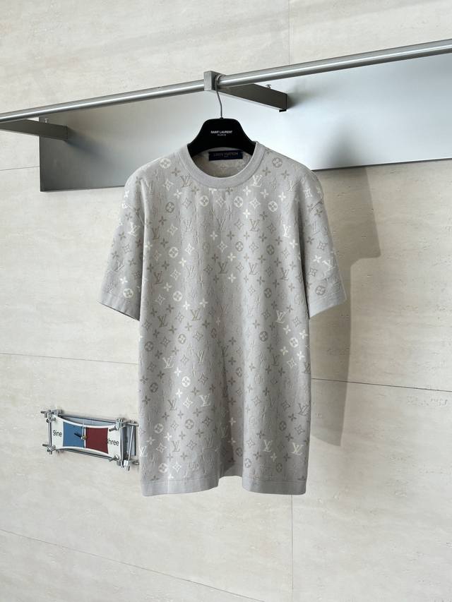 LV Louis Vuitton SS26 New Letter Gradient Jacquard Knit Short-Sleeve T-Shirt Thi