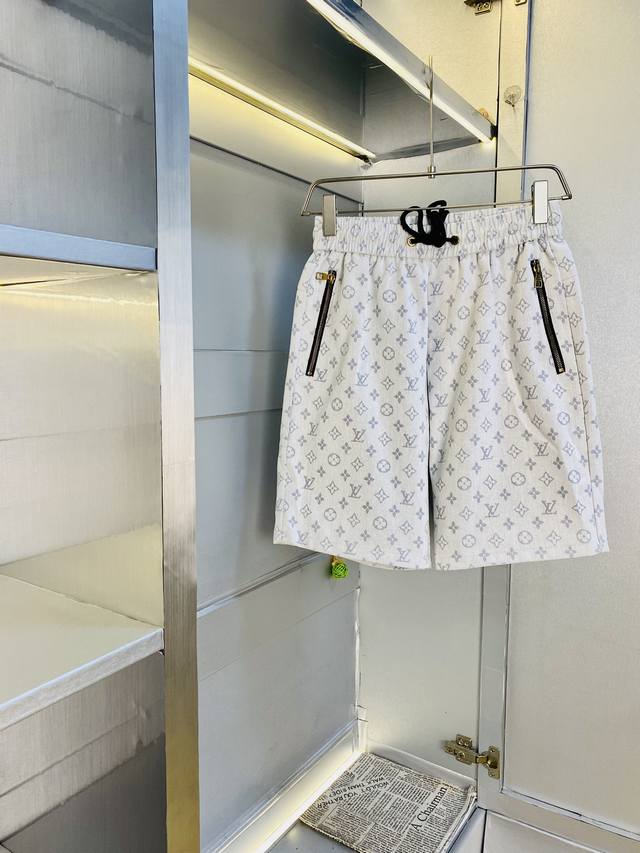 Couple style, a blessing for plus-size individuals, suitable for up to 200 lbs.