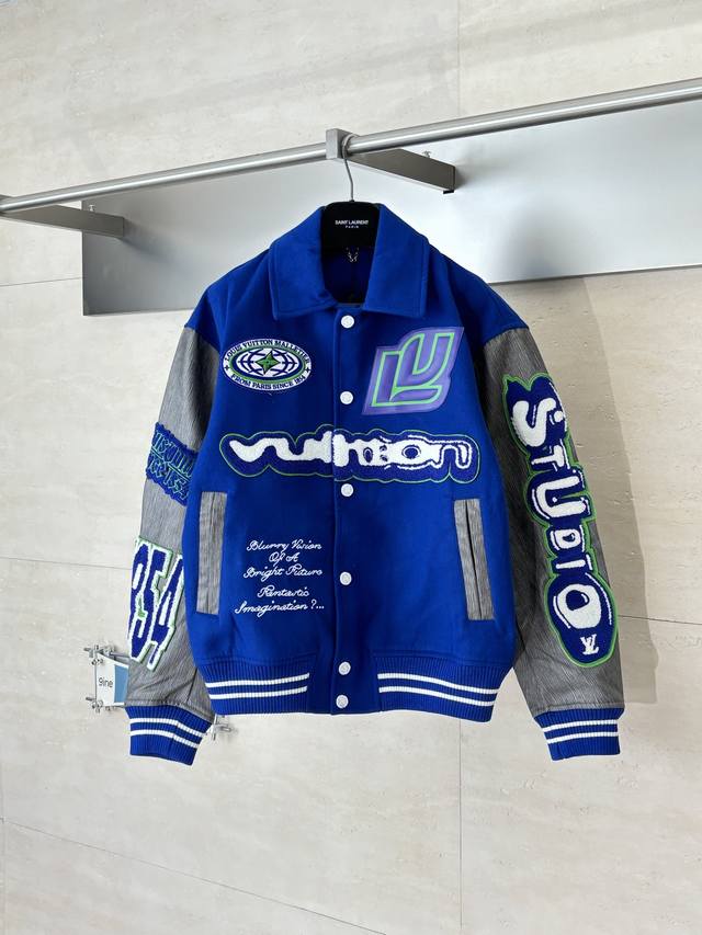 LV Louis Fw23 Embroidered Towel Baseball Jacket The fabric is a custom-woven ble