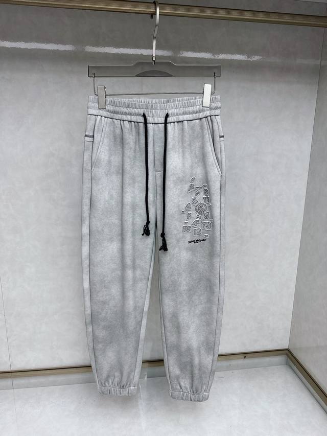 Margiela 2025 Autumn/Winter New Casual Pants! Available simultaneously on the o