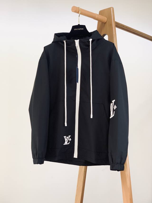 Louis Vuitton 2025 Autumn/Winter New Arrival. A premium product from the trade c