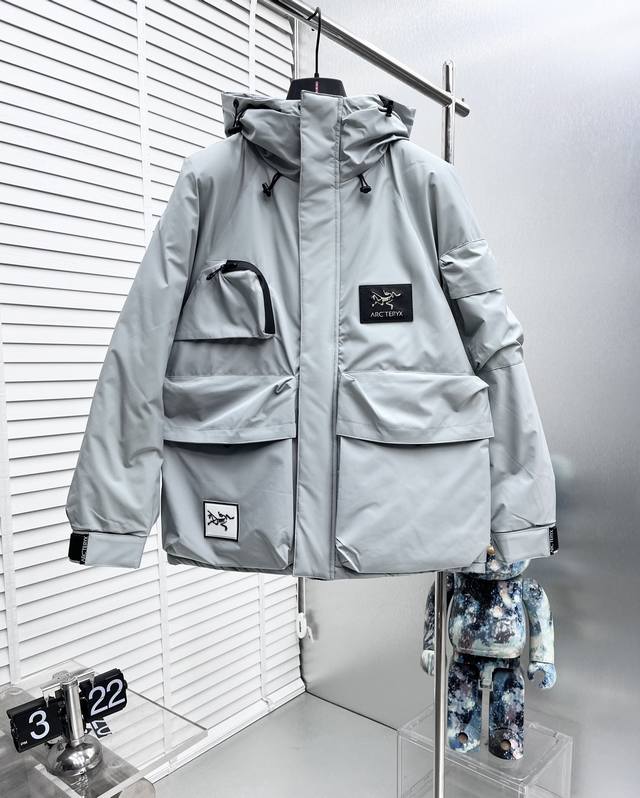 Arc* Arc'teryx 2025Ss Winter New Multi-Pocket Workwear Down Jacket. Filled with