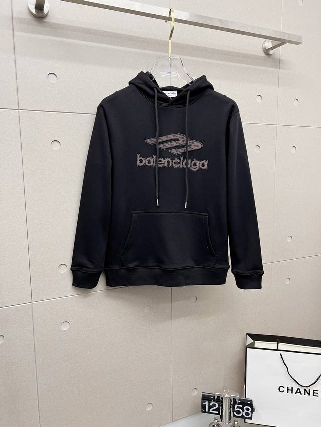 Balen's 2025 Autumn/Winter New Design Hoodie, available now on the official webs