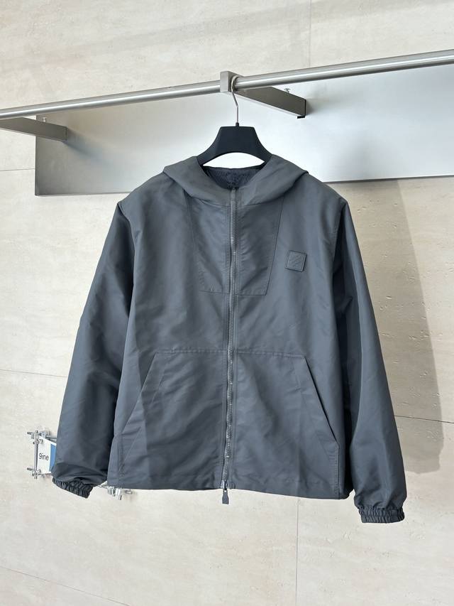 In Stock 1V Louis Cement Grey Double-Sided Windproof Leather Label Checkerboard